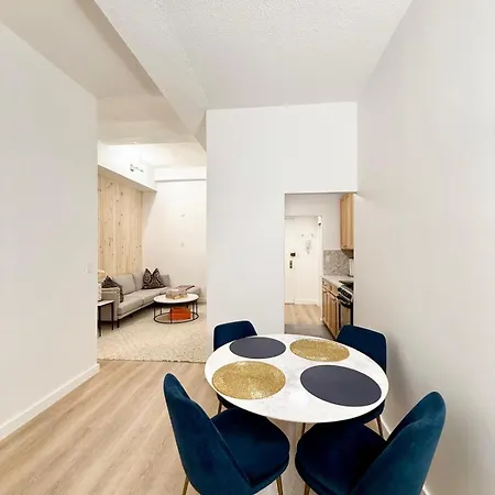 Great Apt 2 Bed Room Great Location Nye